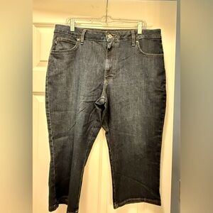 Lee Midrise Relaxed Crops